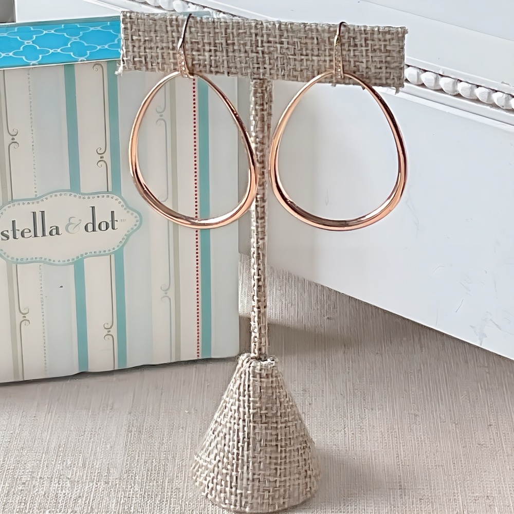 Stella & Dot Rose Gold Hoop Earrings
